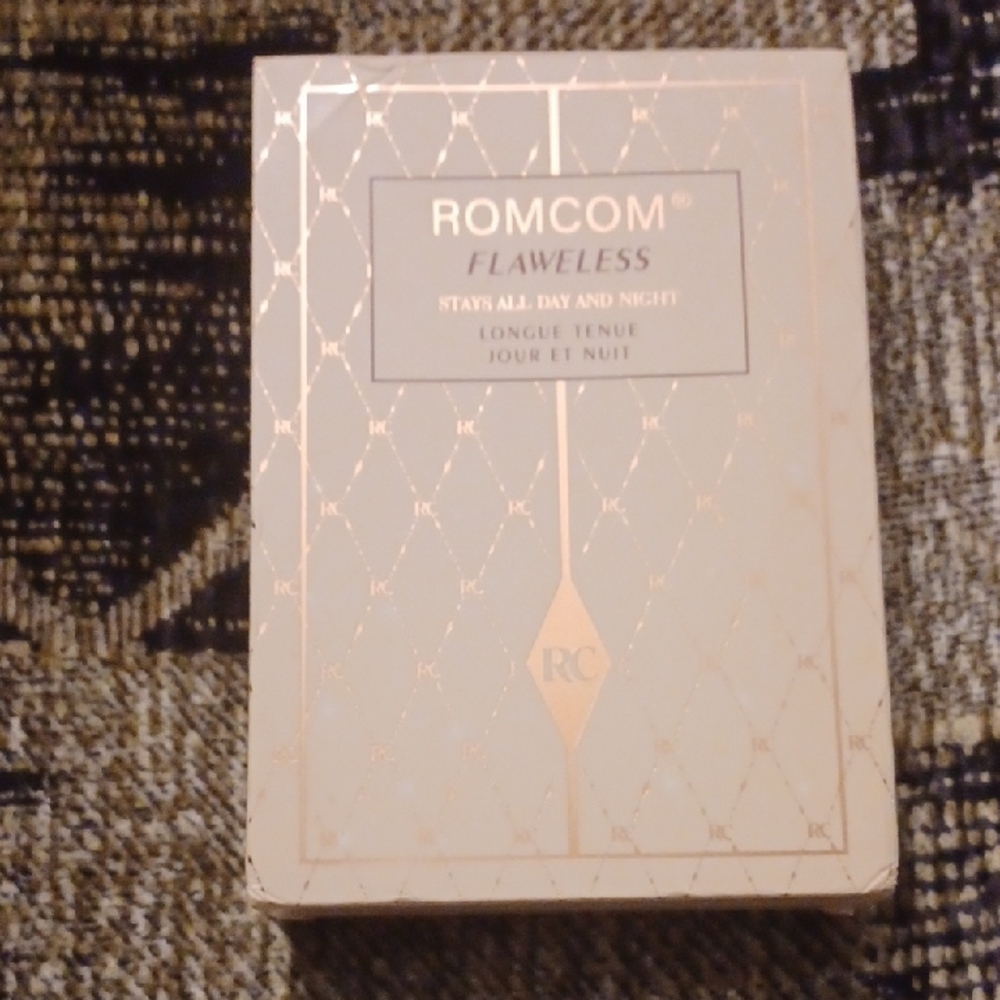 4/$60 New Romcom Flaweless Makeup Set